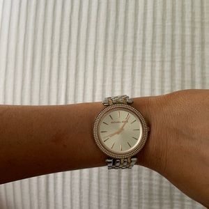 Tri-tone flat face watch